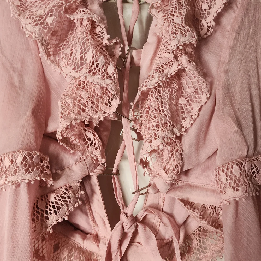 Women’s Pink Lace-Trim Midi Dress - Picture 4 of 7